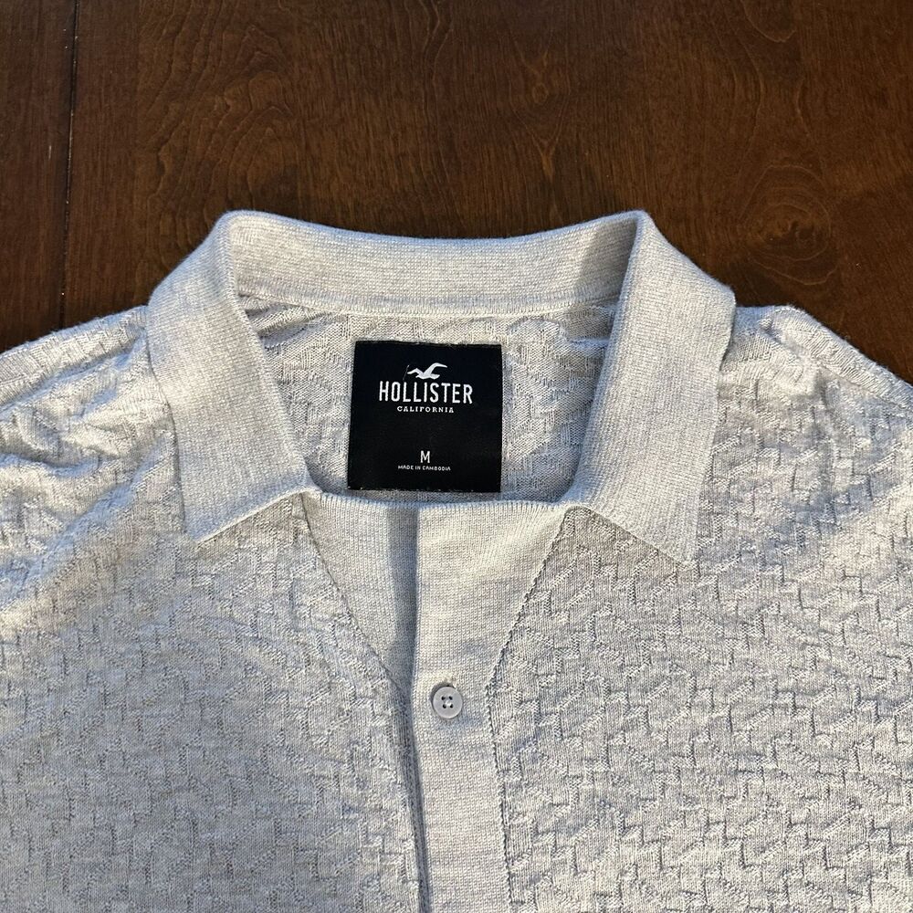 Hollister Men's M Button-Through Sweater Polo Shirt Gray Textured Knit Short Sle